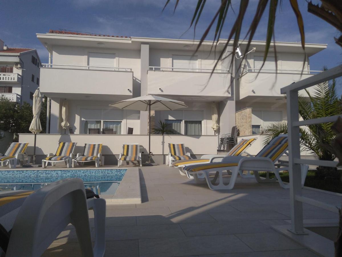 Luxury Apartments Cuba 1 Novalja Εξωτερικό φωτογραφία