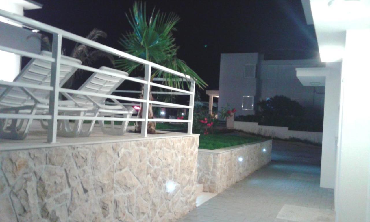 Luxury Apartments Cuba 1 Novalja Εξωτερικό φωτογραφία